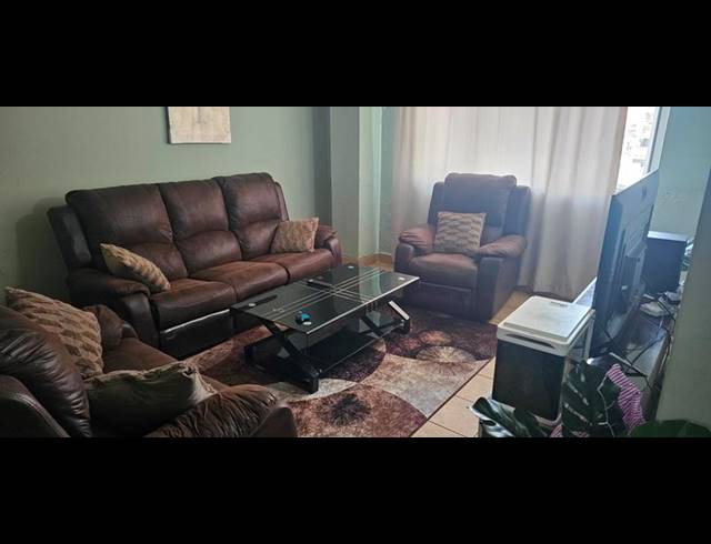 2 BEDROOM APARTMENT FOR SALE IN DURBAN CBD